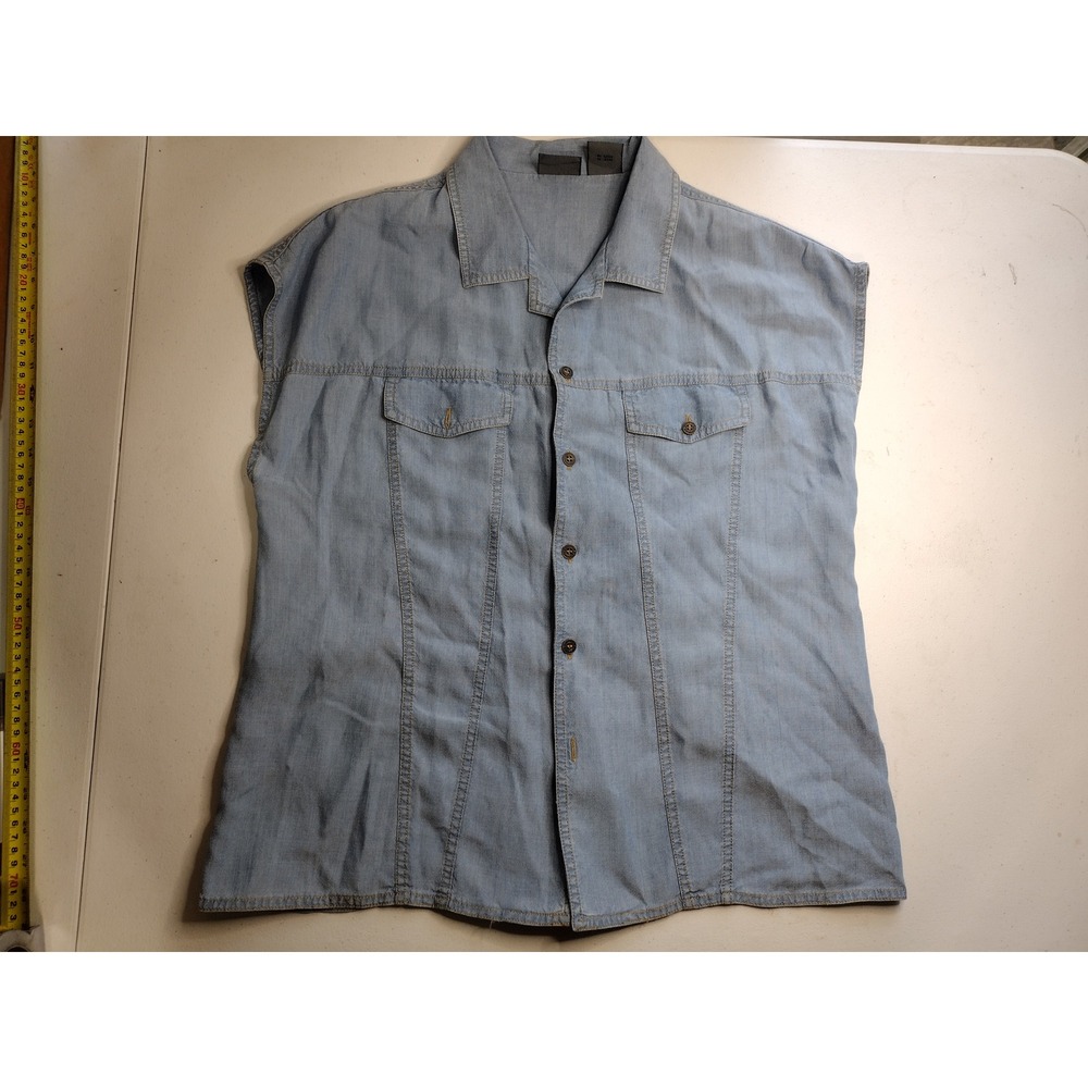 Lizwear Light Blue‎ Denim Sleeveless Button Up Shirt Women's Size Medium